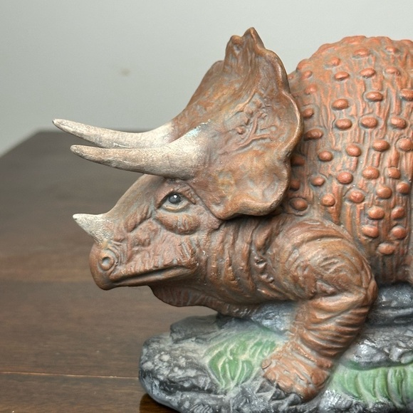Vintage Triceratops Dinosaur Figurine Statue - Detailed Dino Decor - Picture 2 of 8